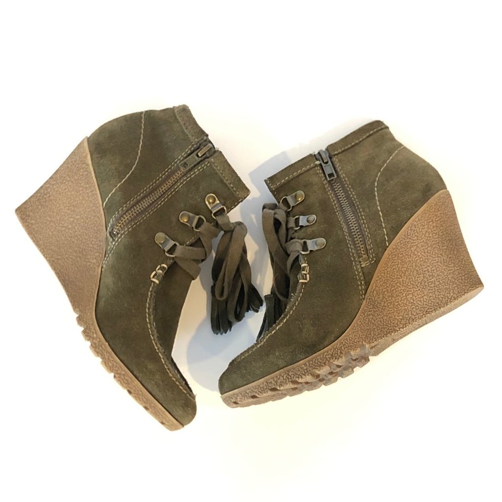 MIA Brisk Olive Green Leather Suede Wedges